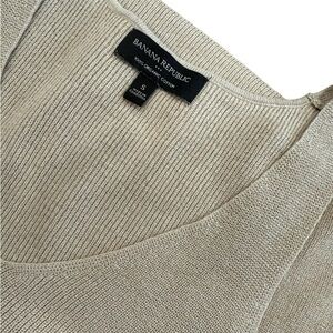 SOLD on different Platform-Banana Republic Beige Organic Cotton Top
